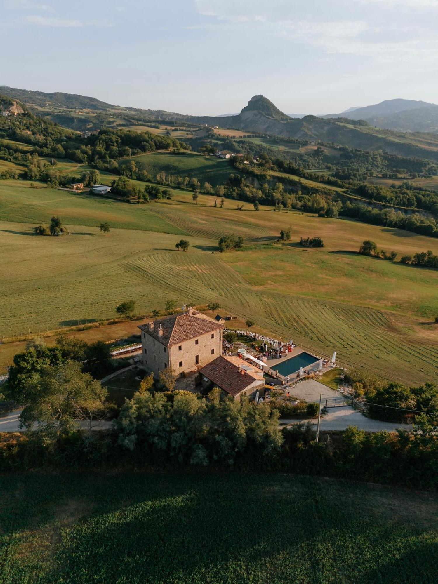 Palazzo Serre - Natura & Piscina San Leo Exterior photo