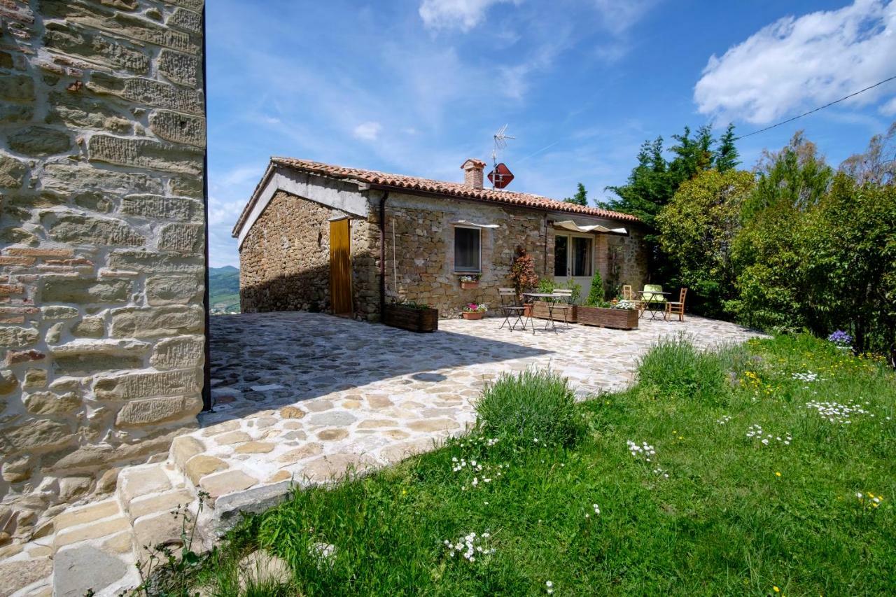 Palazzo Serre - Natura & Piscina San Leo Exterior photo
